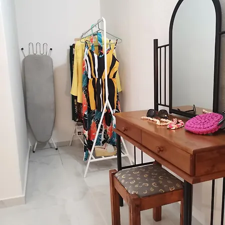 La Maison De Christine -adults Only Bed & Breakfast *