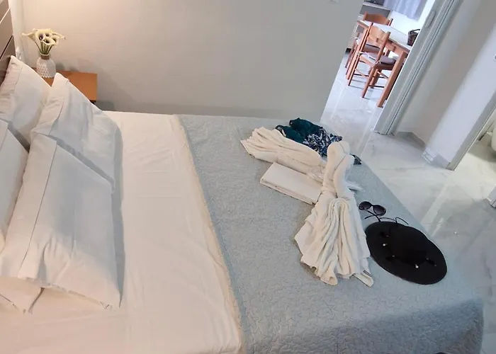 La Maison De Christine -adults Only Bed & Breakfast
