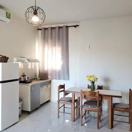 La Maison De Christine -adults Only Bed & Breakfast *